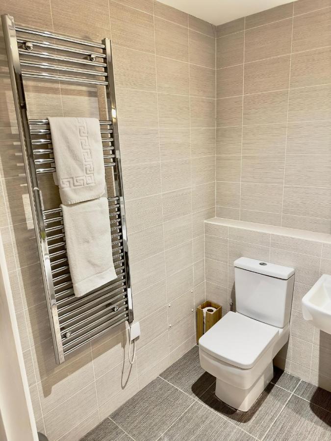 Koala & Tree - Modern 1 Bed Apartment For 4 Guests In The Heart Of Cambridge - Short Lets & Serviced Accommodation מראה חיצוני תמונה