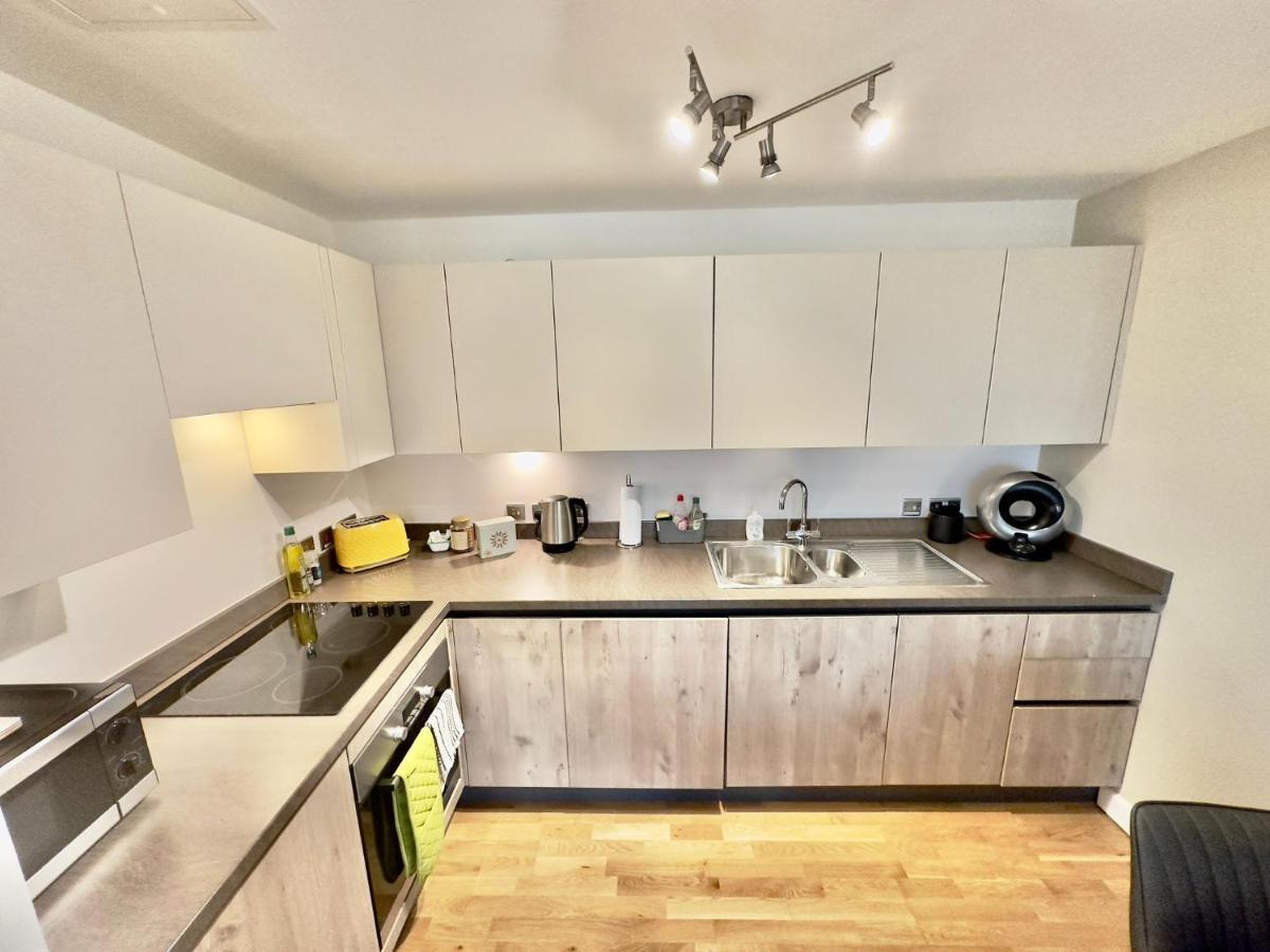 Koala & Tree - Modern 1 Bed Apartment For 4 Guests In The Heart Of Cambridge - Short Lets & Serviced Accommodation מראה חיצוני תמונה